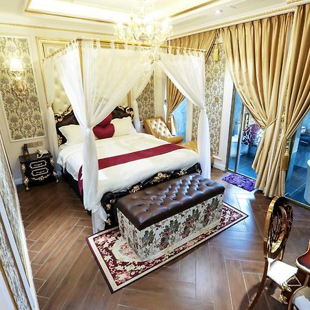 Enjoy Hotel 5A Ho Chi Minh City Exterior photo